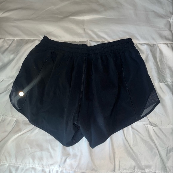 Lululemon Hotty Hot Shorts 4” - Picture 2 of 4